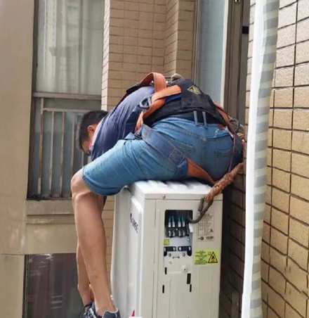 华龙空调移机